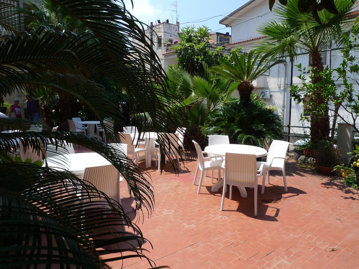 Hotel Alexander Santa Domenica  Ngoại thất bức ảnh